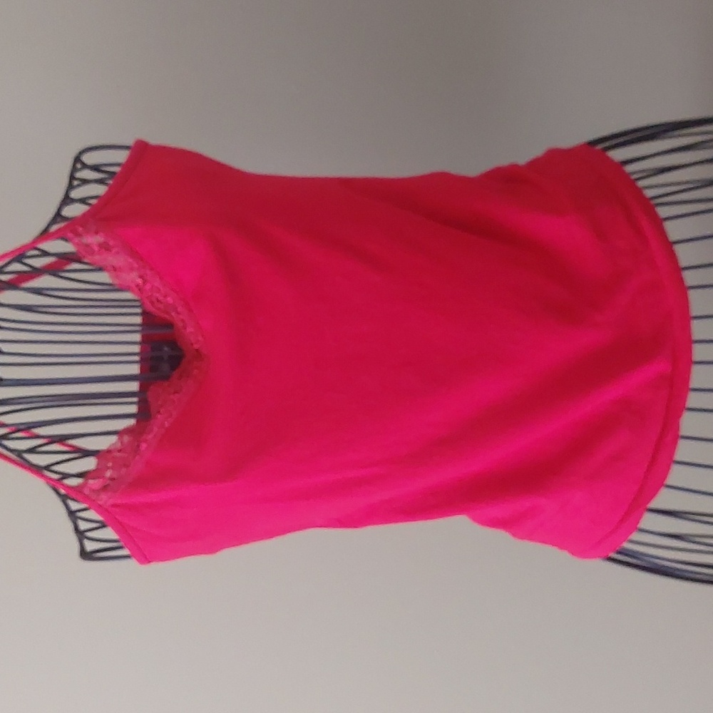 "Disney" tank top, size M (12/14)red  color